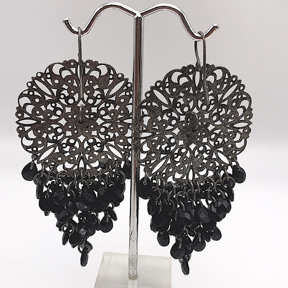 Silver and Jet Black Filigree Earrings NEW - Picture 4 of 4